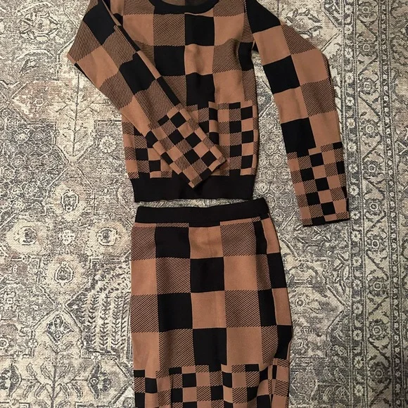SHEIN Black and Brown Knit Set - Picture 1 of 5